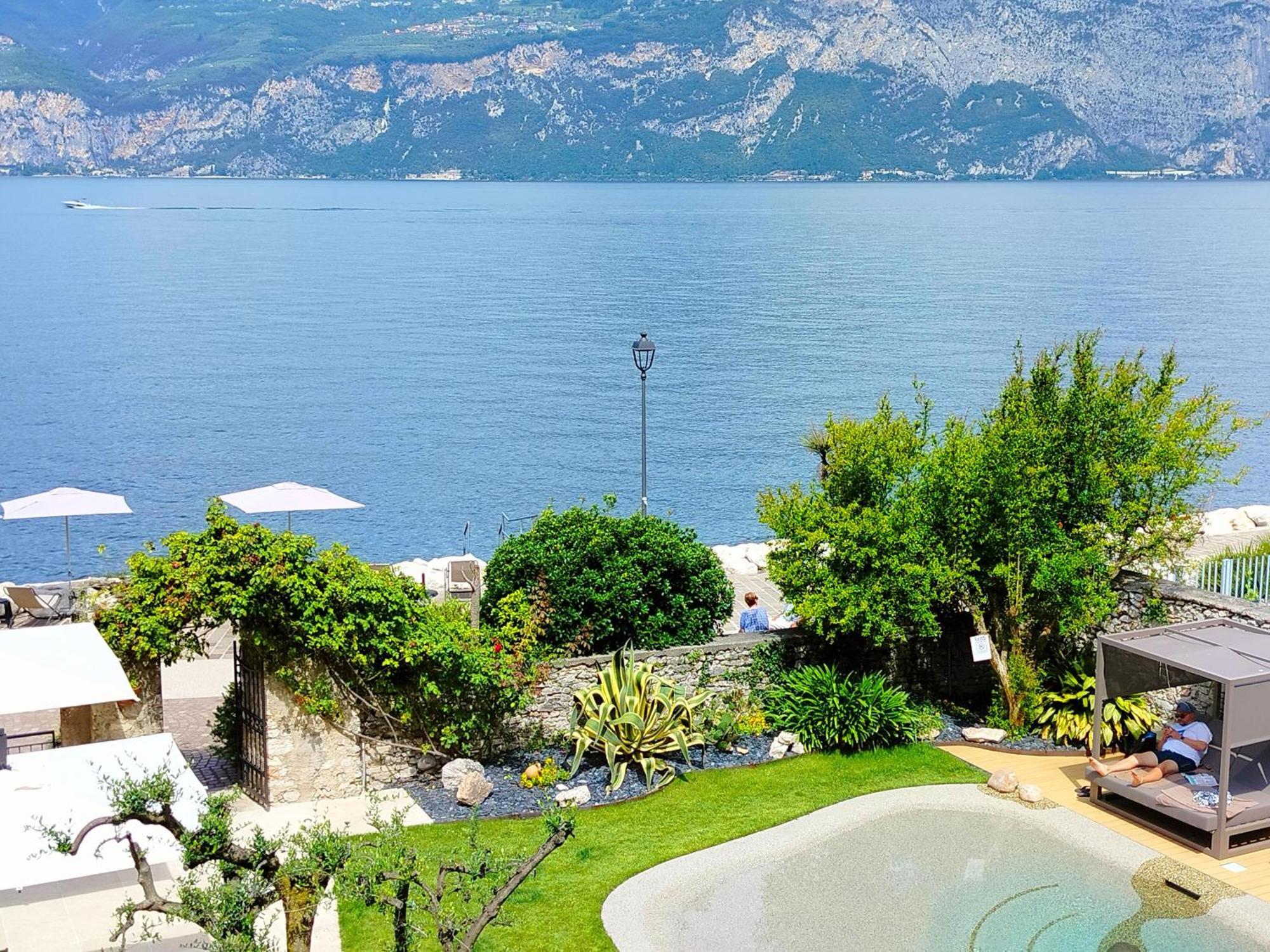 Lake Front Hotel Brenzone Exterior photo