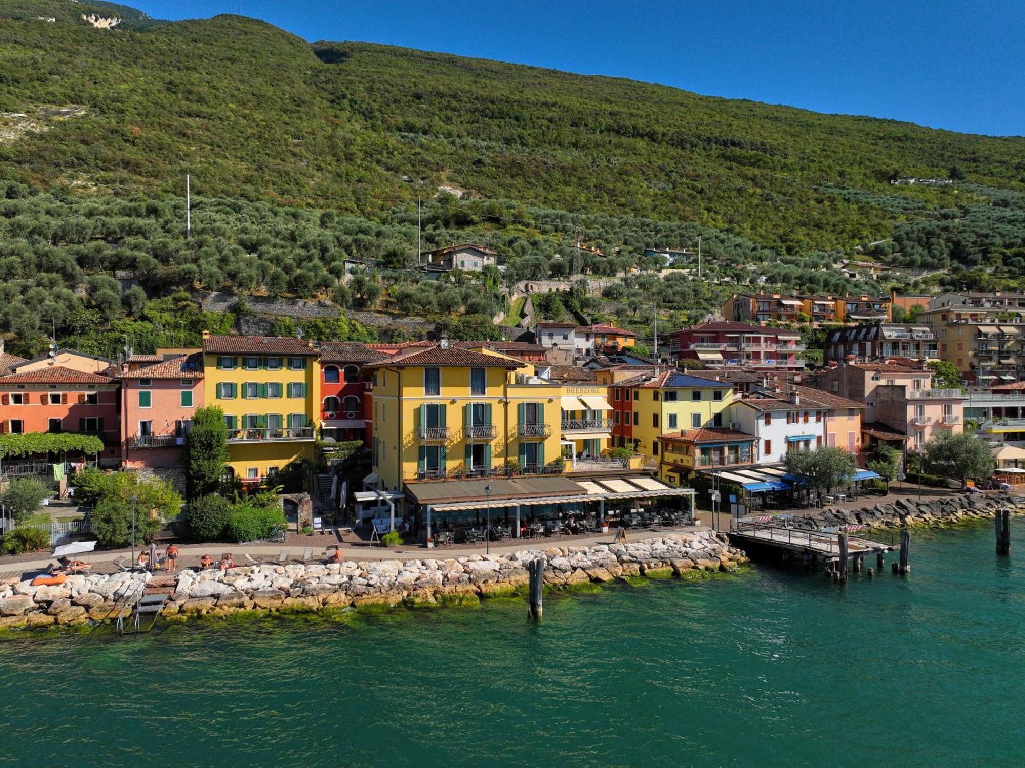 Lake Front Hotel Brenzone Exterior photo